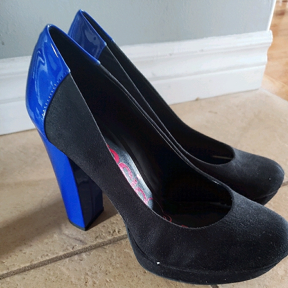 High heel shoes - Picture 3 of 3